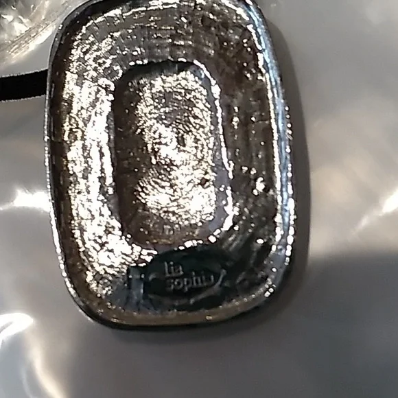 LIA SOPHIA || Mother of Pearl Inlay Pendant - Picture 9 of 14